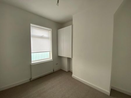 Jubilee Road, Crosby, Liverpool - Photo 3