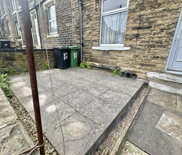 May Street - Photo 1