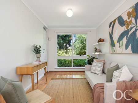 Open the Door to Tranquil, City-Fringe Living in Hyde Park - Photo 5