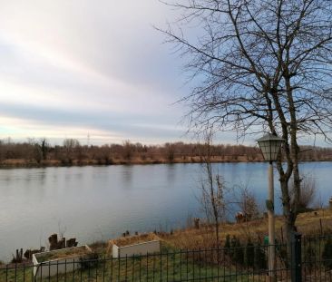 Gelegenheit: Neuwertige, helle 2-Zimmer-Wohnung mit möblierter Küch... - Photo 2