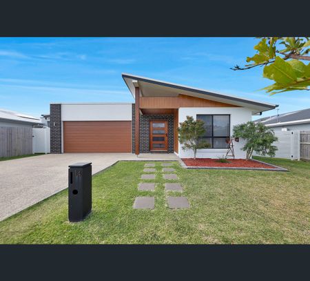 15 Barnfield Drive, Beaconsfield, Qld 4740 - Photo 2