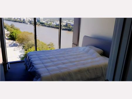 1Bedroom, 1Bathroom - Photo 3