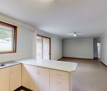 4 Squire Close, Valentine NSW 2280 - Photo 2