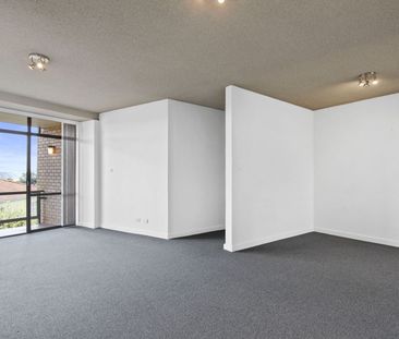 Coastal Living At Its Finest - Photo 4