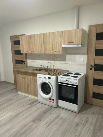 Pronájem bytu 1+kk 20 m2 - Photo 2