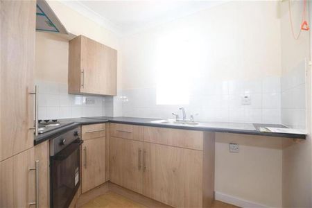 1 bedroom retirement property to rent - Photo 5