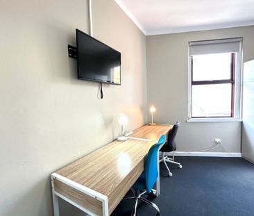 Forest Lodge - Photo 2