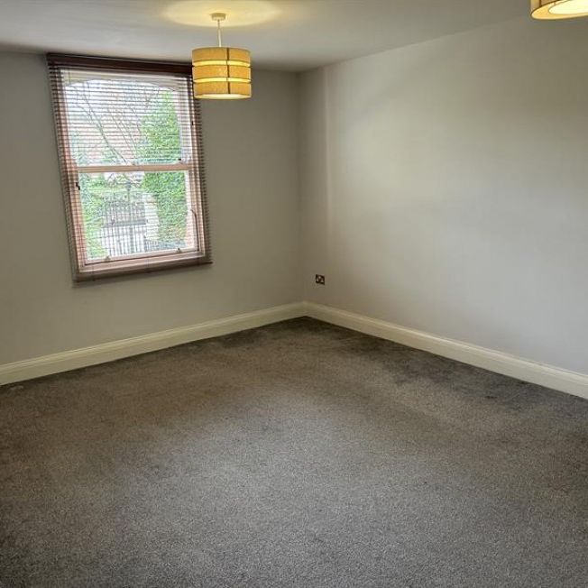 2 Bedroom Apartment To Let - Photo 1