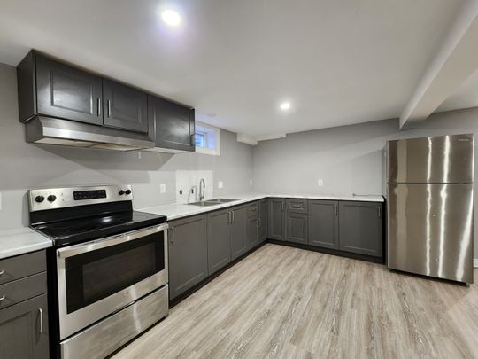 For Lease - 5 CALCOTT Court Unit# LOWER, Thorold, Ontario - Photo 1