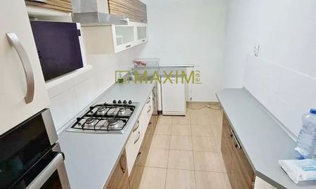 4- izbový byt s 2 loggiami na ulici Čsl. parašutistov na prenájom - Photo 2