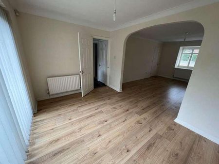 Appledown Drive, Bury St. Edmunds, IP32 - Photo 2