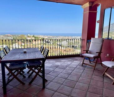 Luxury Apartment for rent in Benahavís, Andalusia - Photo 1