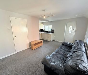 2 bedroom Flat To Let Total Size: 474 SQ FT - Photo 3