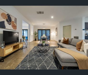 Luxury Family Living in Prestigious Mt Ridley Estate - Photo 3