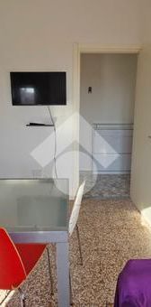 Monolocale in affitto - Photo 1