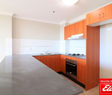 605/1 Spencer Street - Photo 2