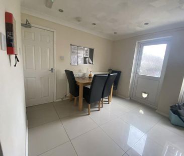 1 bedroom in a house share to rent - Photo 4