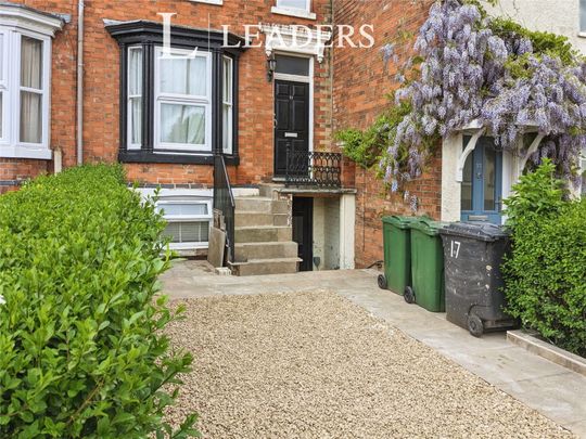 6 bedroom property to rent Gladstone Avenue, Loughborough, Leicestershire, LE11 - Photo 1