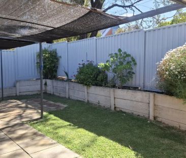 “IDEAL LOCATION & SPACIOUS LIVING!” - Photo 2