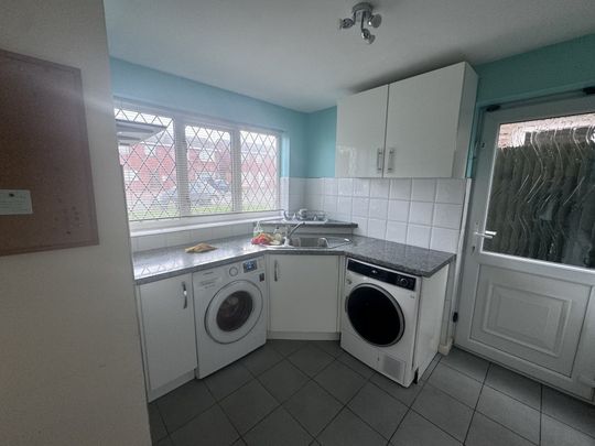 RutlandDrive, BIRMINGHAM - Photo 1