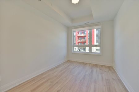 For Lease - 3250 Carding Mill Trail Unit# 324, Oakville, Ontario - Photo 4