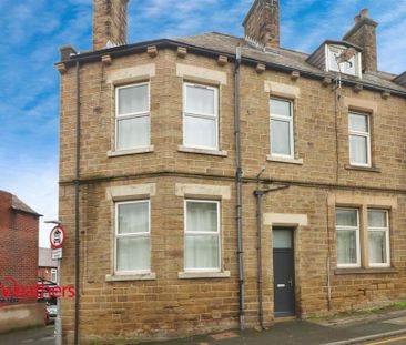 3 bedroom end of terrace house to rent - Photo 1