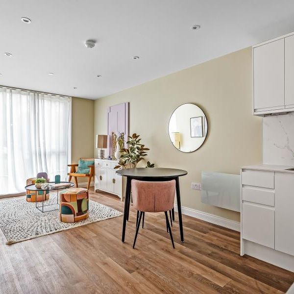 Golden House, Guildford - 1 bedroomProperty for lettings - Seymours - Photo 1