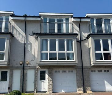16 Woodlands Terrace, Cults, Aberdeen, AB15 9DG - Photo 2
