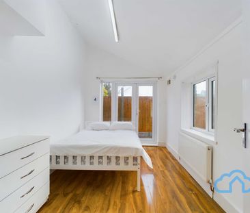 RM4 Plashet Road | Plaistow | London | E13 0PU - Photo 1