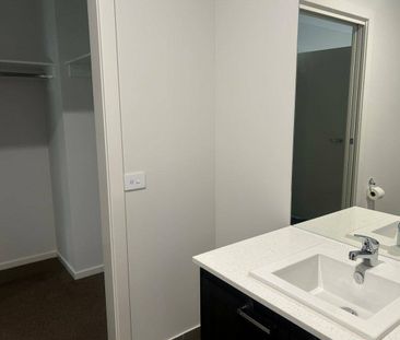 Brand new 4-bedroom house in East Bairnsdale - Photo 4