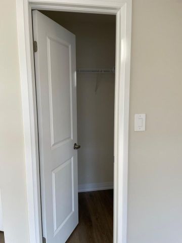 For Lease - 1593 Rose Way Unit# 101, Milton, Ontario - Photo 2