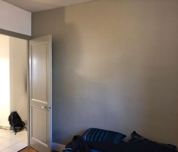 Location Appartement 3 pièces 54m² LYON 3ème - Photo 3