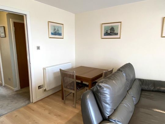 32 McPhail Street Glasgow Green - Photo 1