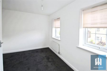 3 bedroom terraced house to rent - Photo 3