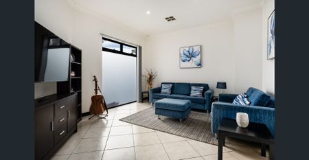 Beachfront Escape - Photo 3