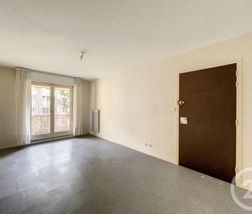 Location Appartement 1 pièce 24m² CLERMONT FERRAND 63000 - Photo 3