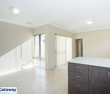 1C Dionysus Terrace, ATWELL WA 6164 - Photo 1
