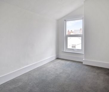 Shakespeare Road, Gillingham, London - Photo 1