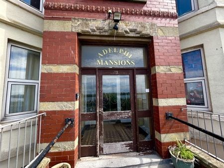 Adelphi Mansions, 73 Promenade, PR9 0JJ - Photo 2