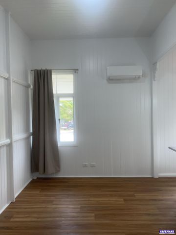 Beautifully Renovated Unit in Great Location - Photo 3