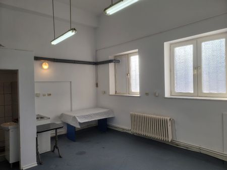 Inchiriez apartament 2 camere + 2 bai pentru muncitori, - Photo 2