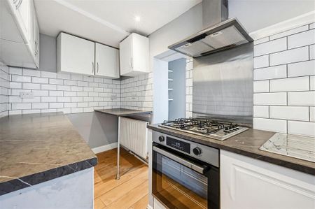 2 bedroom maisonette to rent - Photo 3