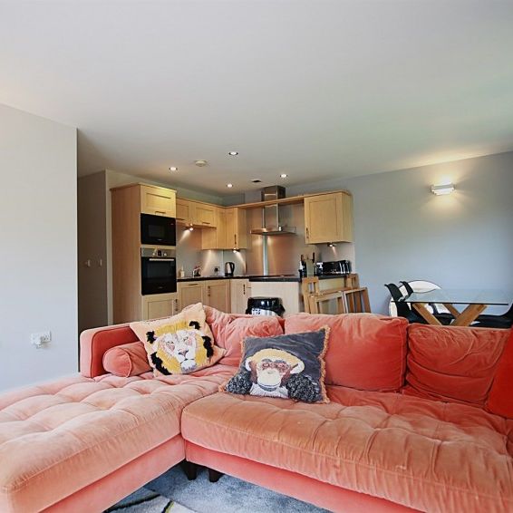 2 Bedroom Apartment To Let - Photo 1