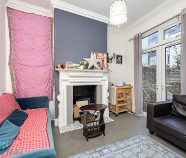 3 bedroom terraced house to rent - Photo 1