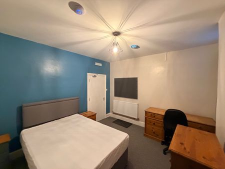 6 bedroom house - Photo 4