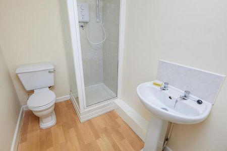 1 bedroom flat to rent - Photo 2