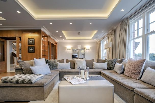 Wood Farm Stanmore HA7 - Photo 1