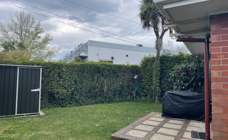 Comfortable Living in the Heart of Burnside - Photo 5