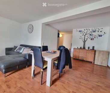 Charmantes 3,5-Zimmer-Wohnung mit Conciergedienst in Aigle, Place d... - Photo 2