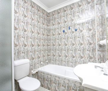2 Bedroom Unit - Photo 4